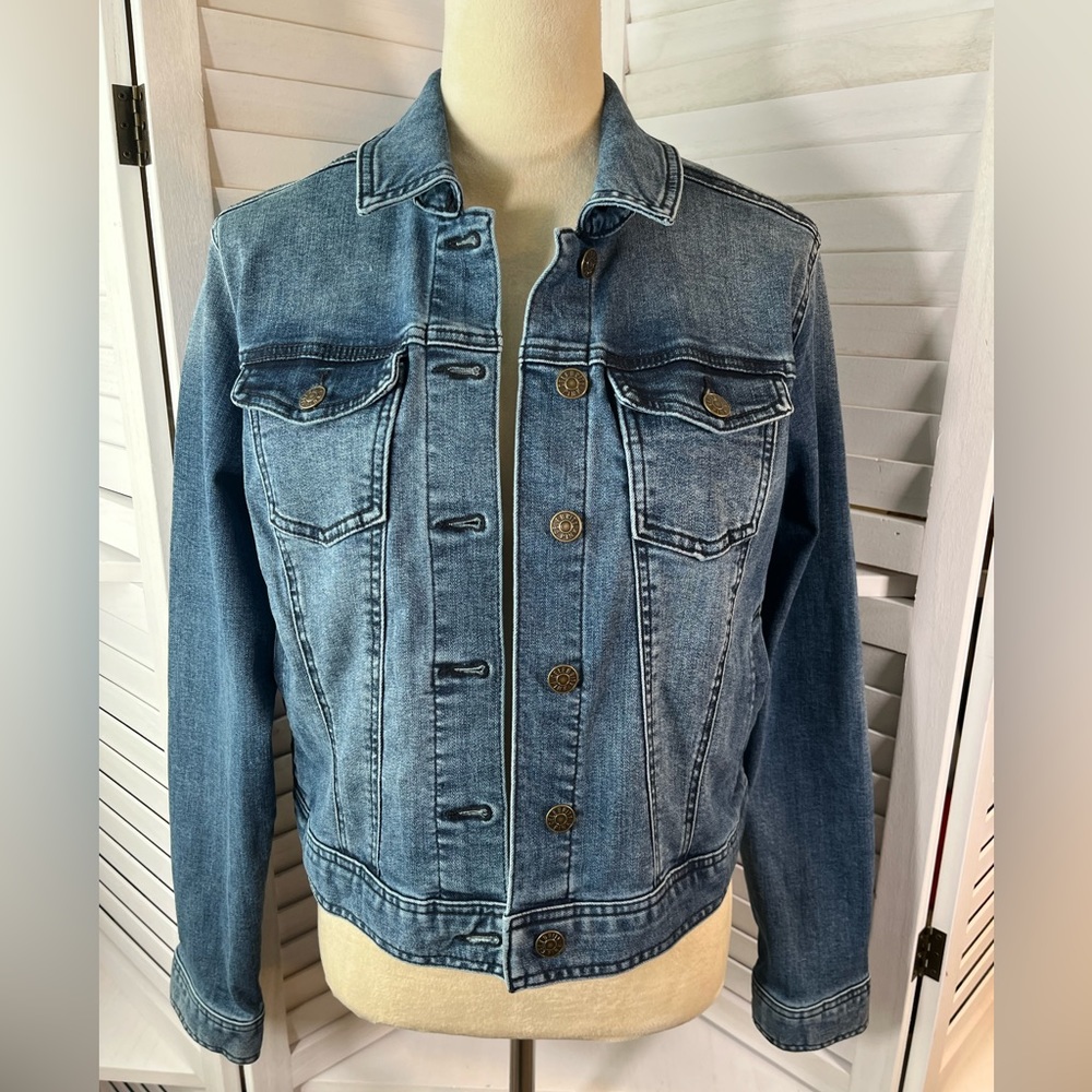 CELEBRITY PINK DENIM JACKET